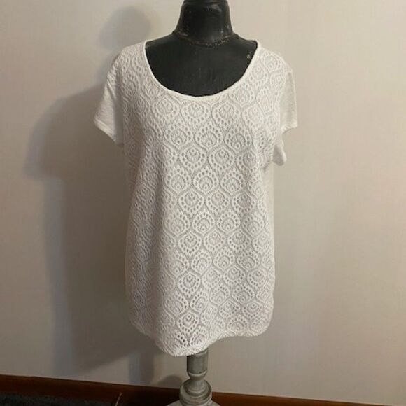 Liz Claiborne Tops - Liz Claiborne White short sleeve with lace overlay top, size XL